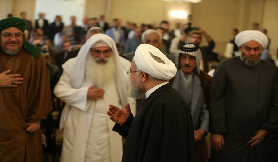 الرئيس روحاني يلتقي زعماء العشائر والطوائف العراقية