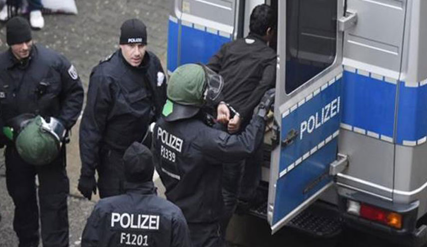 المانيا تعتقل 11 شخصا للاشتباه بإعدادهم لعمل ارهابي 