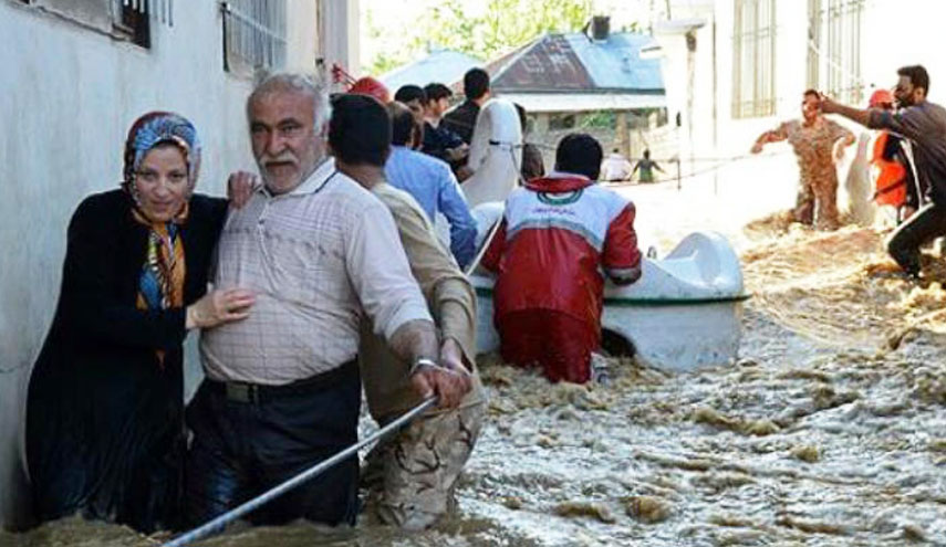 وزير الخارجية يدعو للانضمام للهلال الاحمر لاغاثة منكوبي السيول