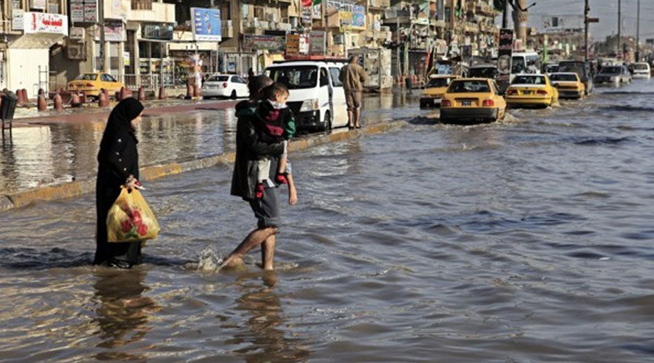 أمطار غزيرة تضرب العراق وتعطل الحياة في البلد