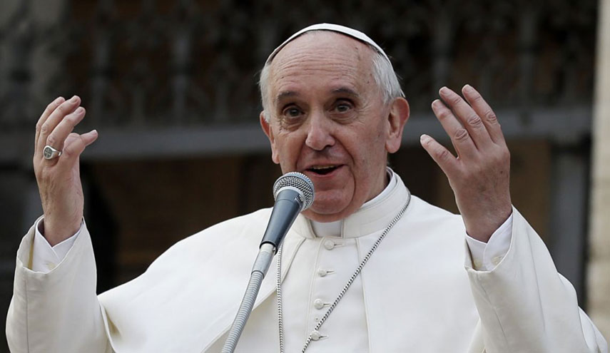 البابا فرنسيس يواسي ذوي ضحايا السيول في ايران 