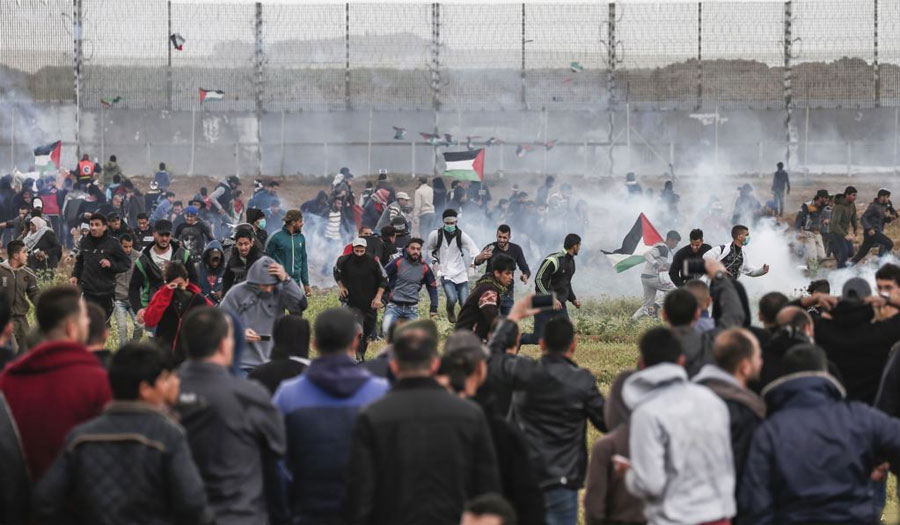 استشهاد 4 فلسطينيين وإصابة العشرات في يوم الأرض بغزة