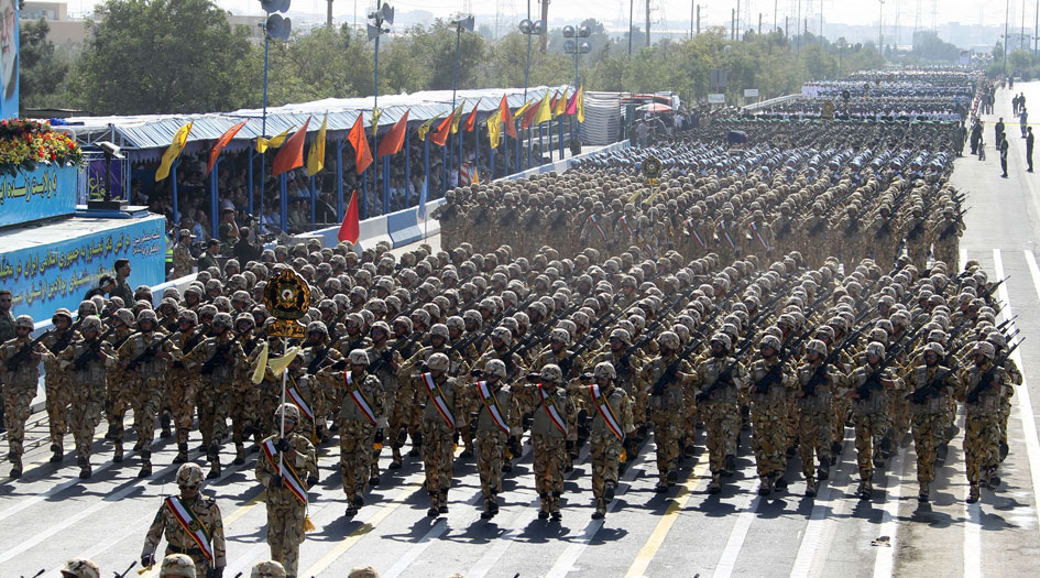 الجيش الايراني: سندافع عن الجمهورية الاسلامية يداً بيد مع حرس الثورة