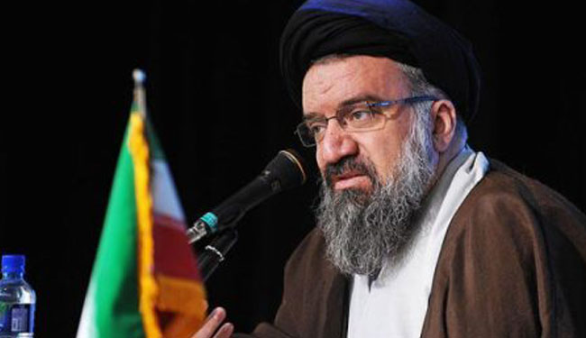 آية الله خاتمي: اجراء الرئيس الاميركي ضد حرس الثورة عزز وحدتنا الوطنية 