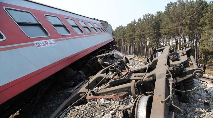 فقدان 6 أشخاص بعد انحراف قطار عن مساره في الصين