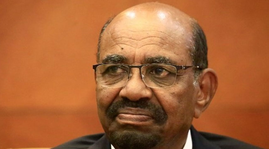 ديون السودان المتعثرة تطفو على السطح بعد عزل البشير