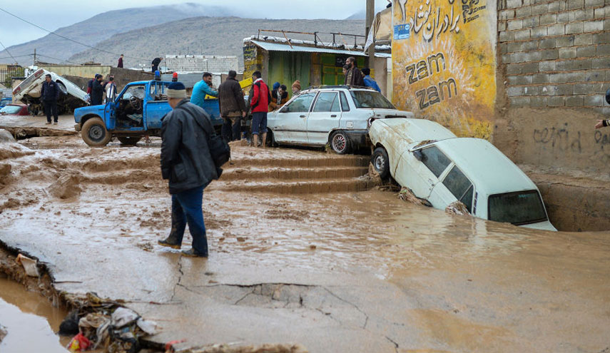 ارتفاع عدد ضحايا السيول في ايران الى 76 شخصا