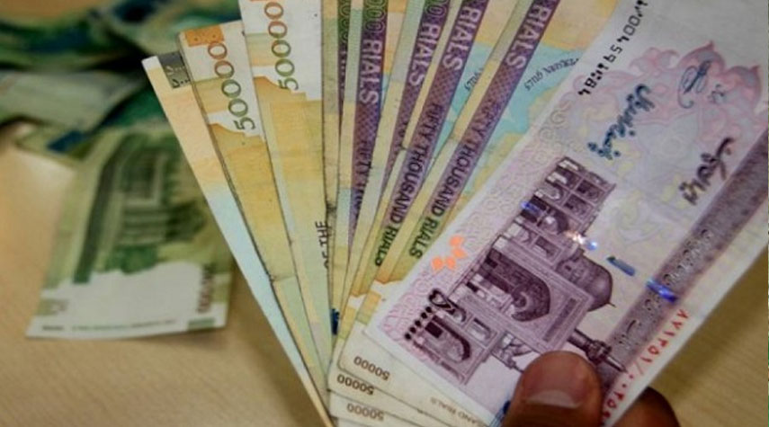 ايران تدرس حذف 4 أصفار من العملة المحلية