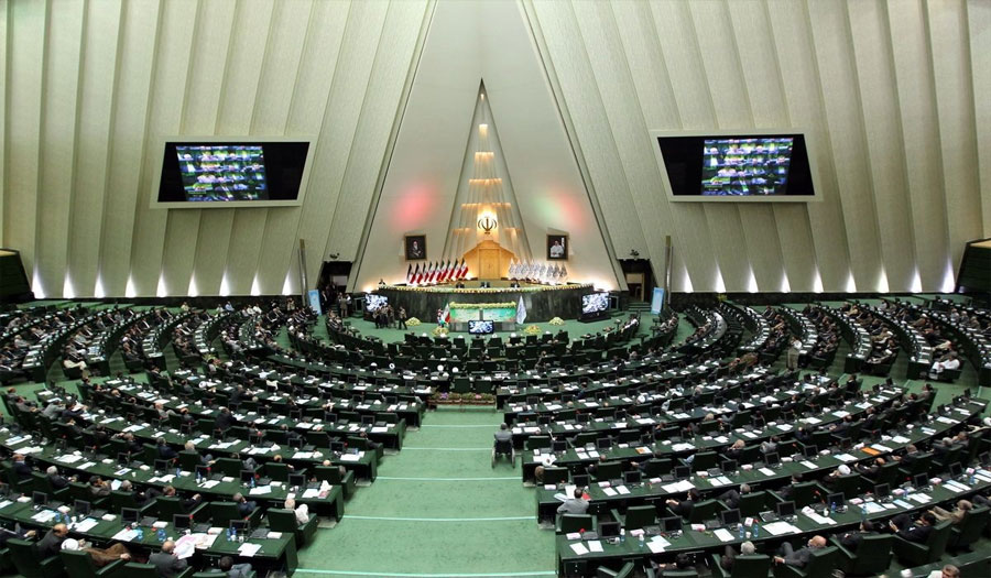 البرلمان الايراني يدرج "سنتكوم" على لائحة الارهاب
