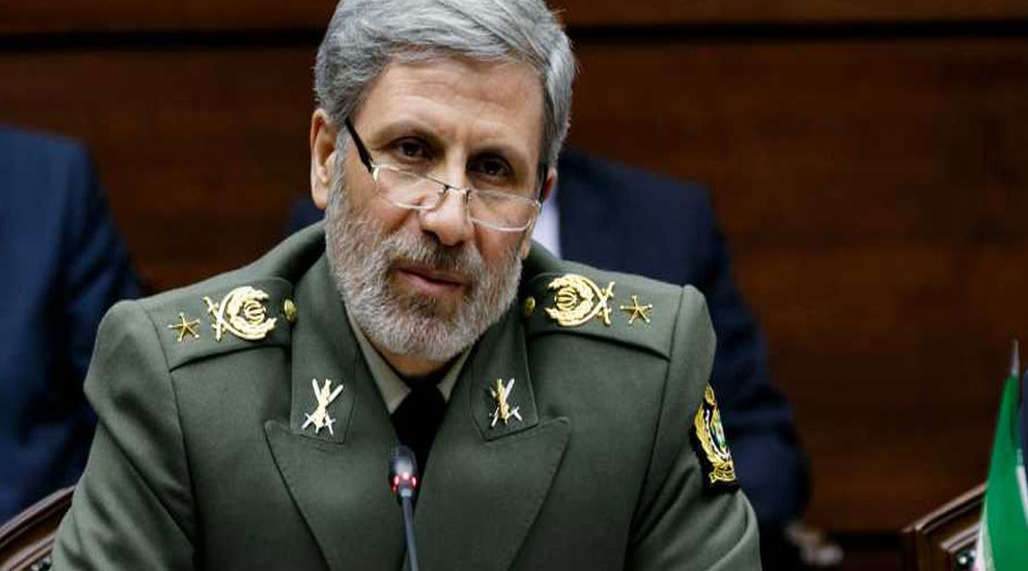 وزير الدفاع يصف حرس الثورة بالقوة الرائدة بمحاربة الارهاب