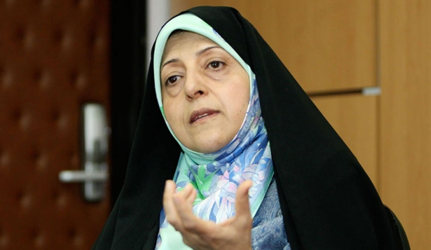 مسؤولة ايرانية تطالب بمنح الجنسية بتابعية الام 