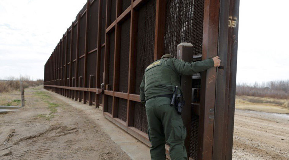 ترامب يصعد الاوضاع على الحدود مع المكسيك