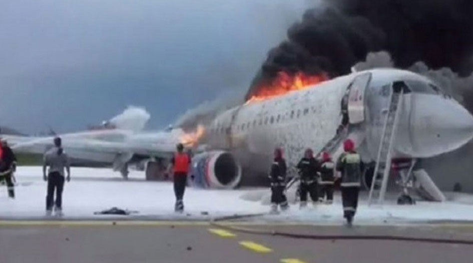 مقتل 41 شخصا في حادث طائرة ركاب روسية