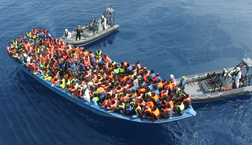 إنقاذ 213 مهاجر غير شرعي قبالة السواحل الليبية 