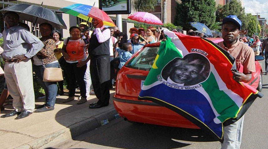 الحزب الحاكم في جنوب إفريقيا يفوز بالانتخابات التشريعية