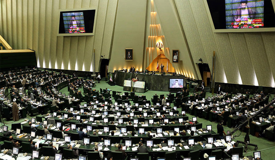 البرلمان الايراني يوافق على منح الجنسية لأولاد الأم الإيرانية