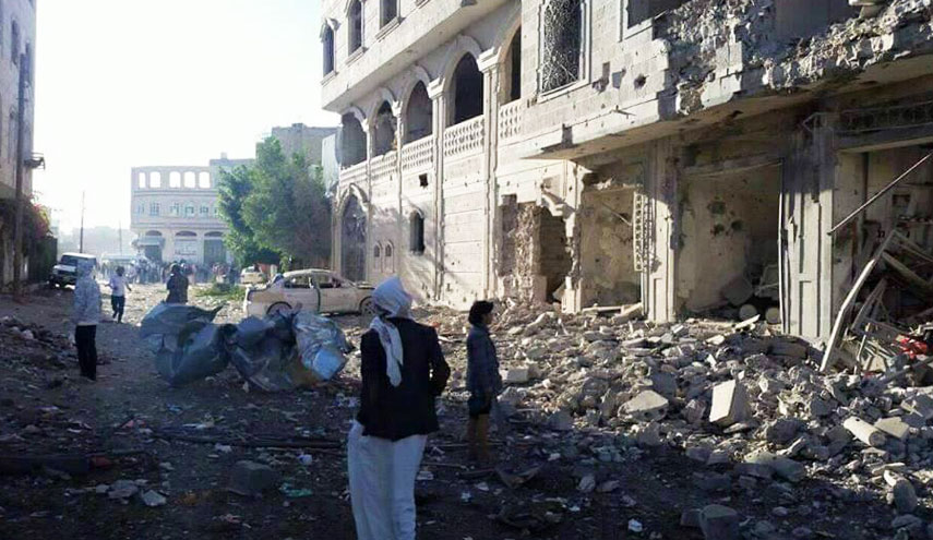 عشرات الشهداء والجرحى في قصف للعدوان على حي سكني بصنعاء 
