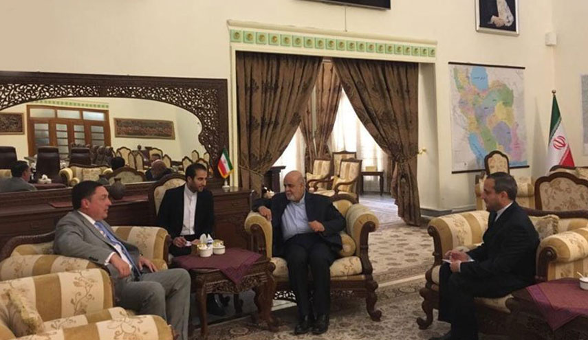 السفير الايراني في بغداد يستقبل نظيره البريطاني 