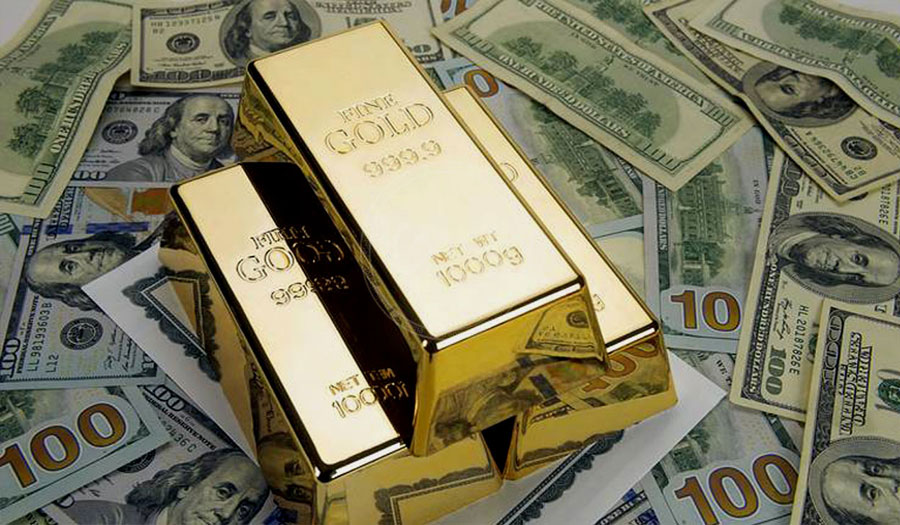 بلومبرغ: دول عالمية تستغني عن الدولار لصالح الذهب