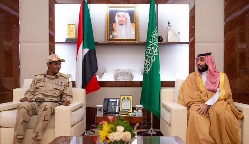السعودية تطلب من السودان بقاء قواتها ضمن تحالف العدوان 