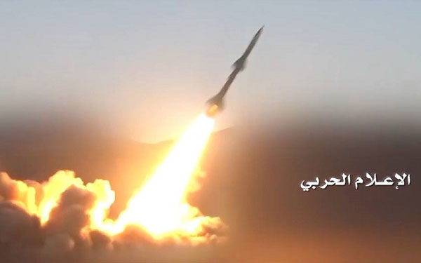 صاروخ يمني يستهدف مرتزقة العدوان السعودي في نجران