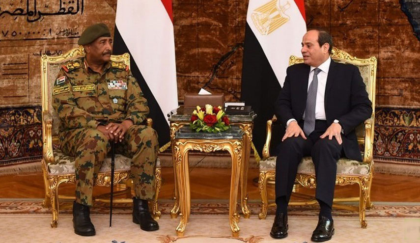 مصر والسودان يوقعان اتفاقية لضبط الحدود ومكافحة الإرهاب 