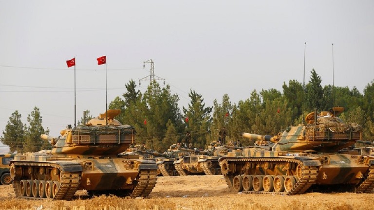 مقتل جنديين في اشتباكات مع مسلحين جنوب شرقي تركيا