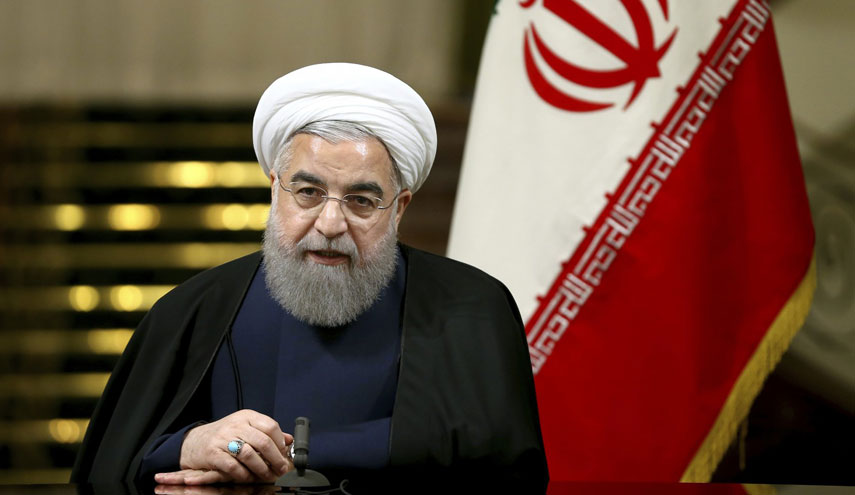 الرئيس روحاني: لا سبيل امامنا سوى الصمود والمقاومة 