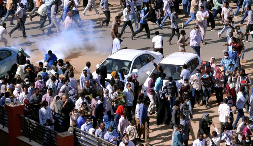 5 قتلى برصاص الأمن السوداني في ميدان الاعتصام 