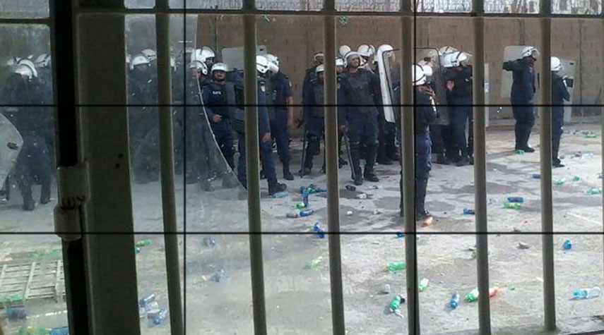 معاقبة معتقلين بحرينيين بالحبس الانفرادي
