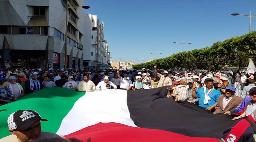 الآلاف يتظاهرون في المغرب ضد "مؤتمر العار" بالبحرين