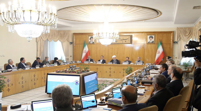 روحاني: ننصح الولايات المتحدة واوروبا بالعودة الى الالتزام بالاتفاق النووي