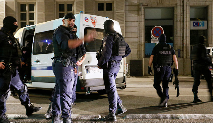 وقوع إصابات جراء إطلاق نار خارج مسجد في فرنسا 