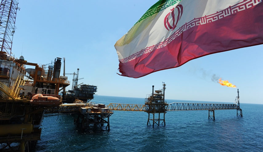 الصين: لا نقبل سياسة واشنطن بفرض حظر كامل على النفط الإيراني 