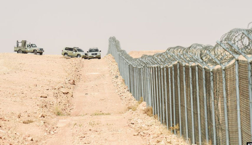 السعودية تنشر منظومات مراقبة ورصد على الحدود مع العراق 