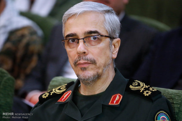 رئيس الاركان الايرانية يتعهد بالرد المناسب على احتجاز ناقلة النفط