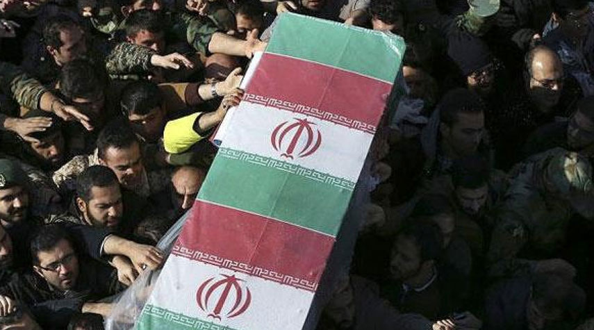 استشهاد ضابط ايراني واصابة اخر في اشتباك مع المهربين