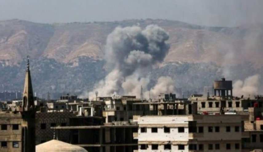 مصدر سوري: فصائل مسلحة تستهدف بالصواريخ بلدة في ريف حماة 