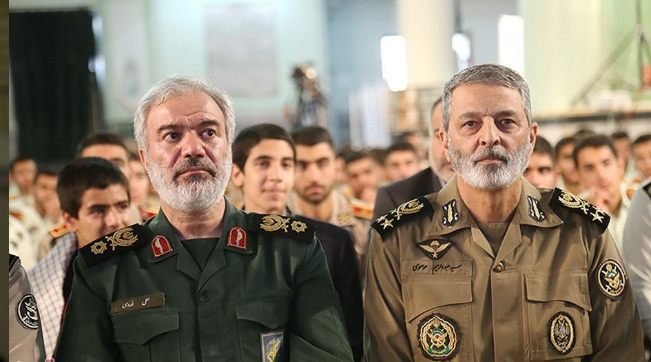 قائد الجيش الايراني يقيِّم الاستعداد القتالي للواء هجومي متحرك