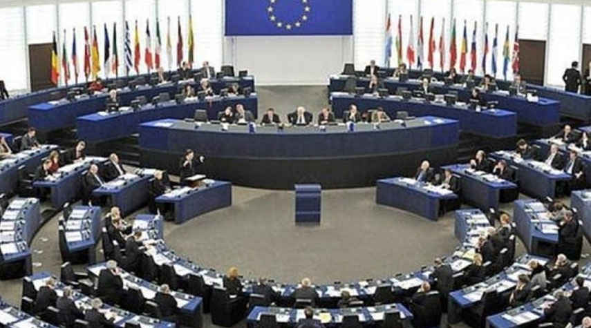 البرلمان الاوروبي ينتخب وزيرة الدفاع الالمانية رئيسة للمفوضية الاوروبية