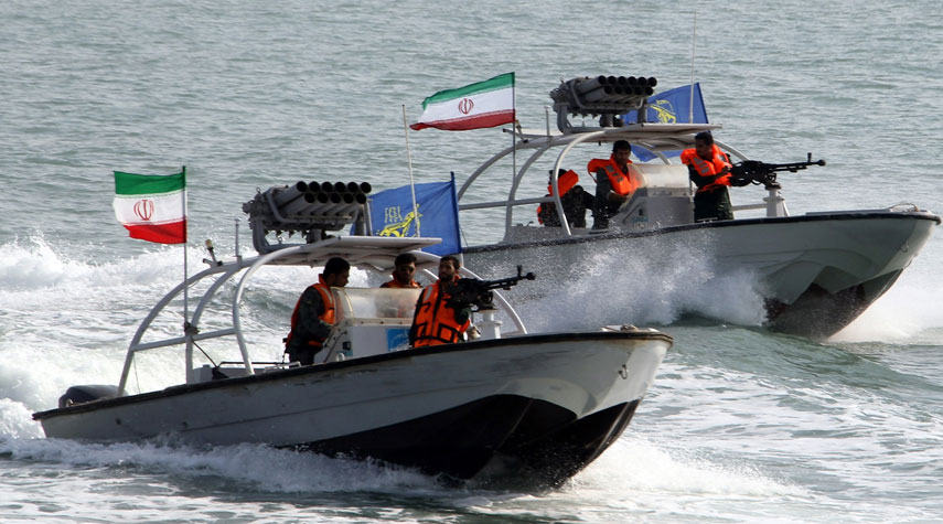 حرس الثورة يحتجز سفينة أجنبية في الخليج الفارسي