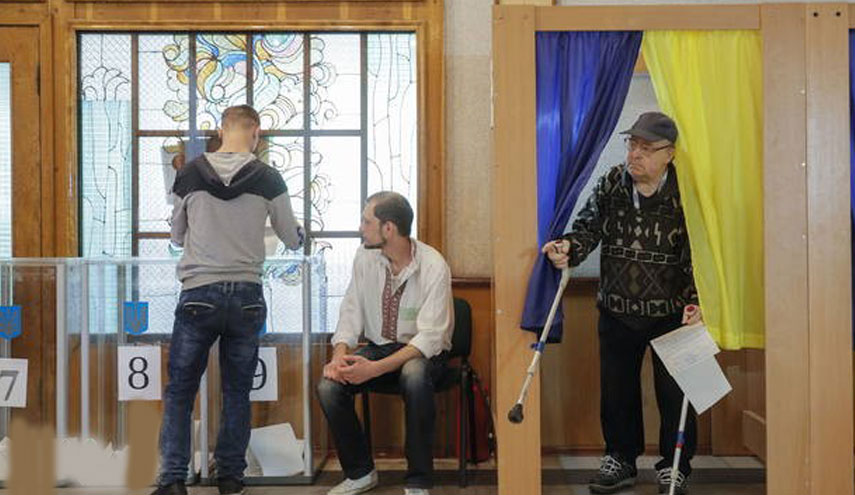 انطلاق الانتخابات البرلمانية المبكرة في أوكرانيا 