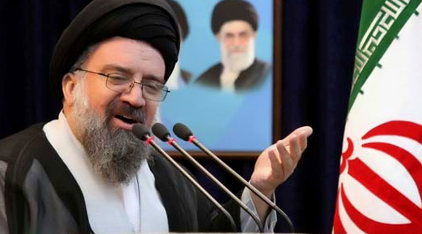 آية الله خاتمي: صلاة الجمعة مصدر قوة للنظام الاسلامي