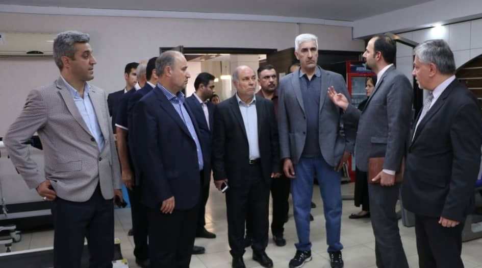 وزير الشباب والرياضة العراقي يزور المركز الوطني الايراني لكرة القدم