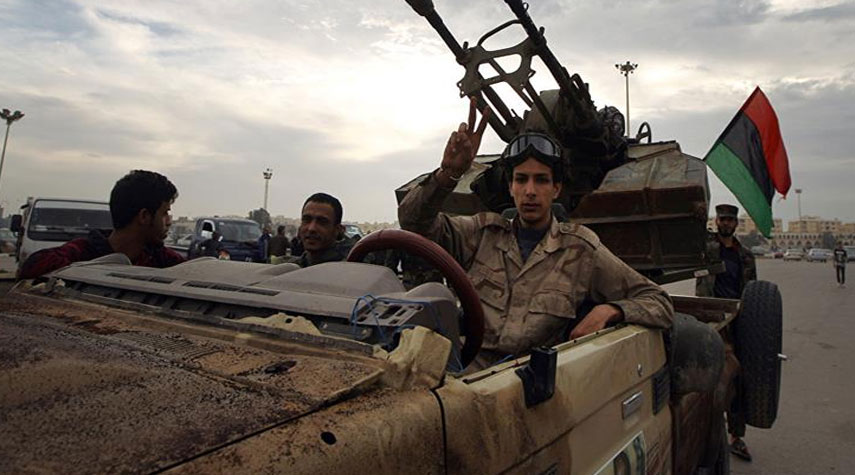 قوات حتفر تعلن السيطرة على معسكر النقلية التابع لحكومة الوفاق