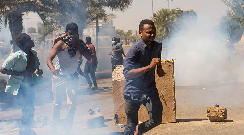 السودان: اتهام 10 ضباط بفض اعتصام القيادة العامة