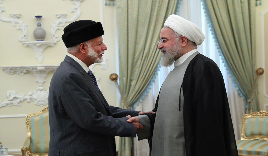الرئيس الإيراني يستقبل وزير الخارجية العماني