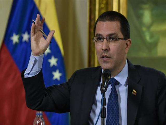 الخارجية الفنزويلية تعتبر حظر أمريكا على ظريف معارض للحوار