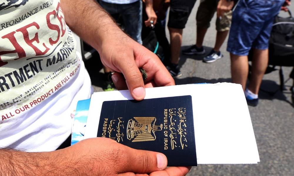ايران تنفذ قرار عدم وضع الختم على جوازات الوافدين