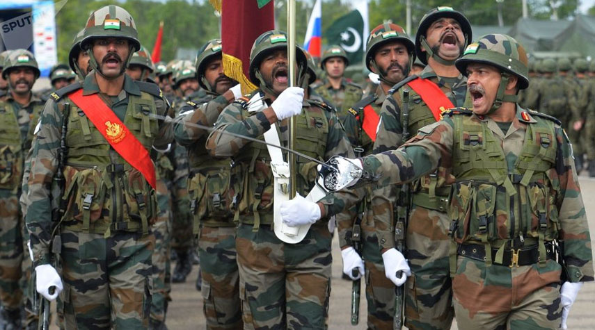 باكستان لا تستبعد اتخاذ إجراءات عسكرية ضد الهند بسبب كشمير